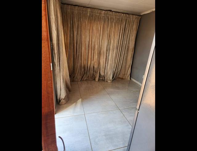 2 BEDROOM HOUSE FOR SALE IN SOSHANGUVE SS